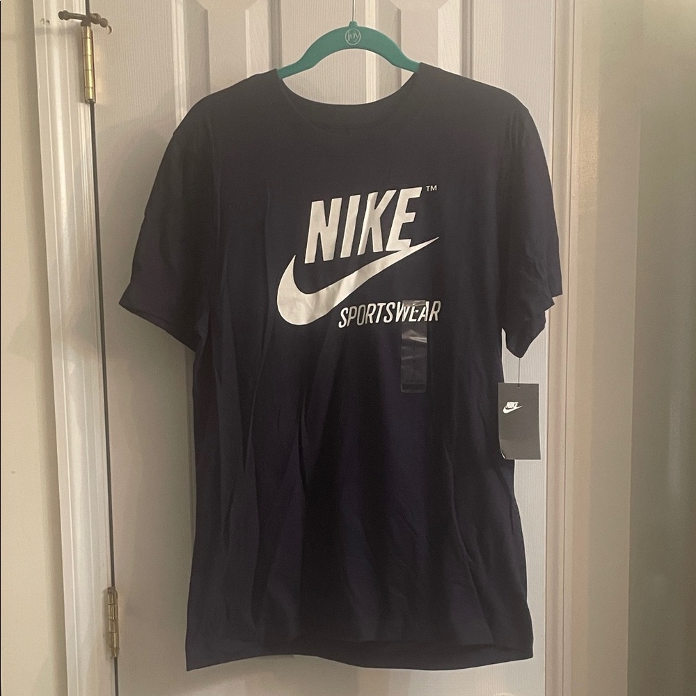 Nike Men's Dark Blue Sportswear Tee